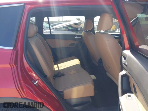 2024 Volkswagen Tiguan SE with VIN 3VV2B7AXXRM096755, listed as a IAAI auction lot 41968698 with 20,909 mi miles and . Bid and sale history available at DreamBid. Image 8.