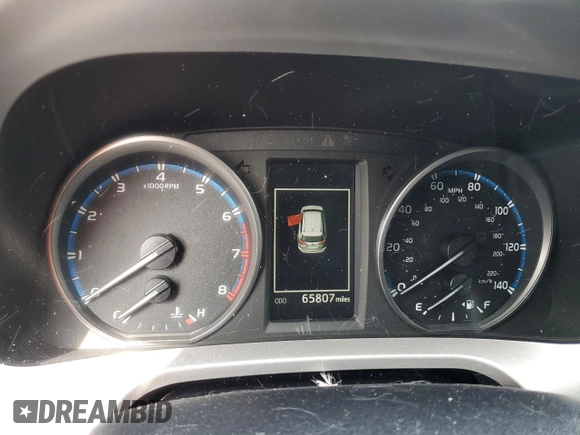 2018 Toyota RAV4 XLE with VIN JTMRFREV5JJ739973, listed as a Copart auction lot 54490225 with 65,807 mi miles and Salvage Title. Bid and sale history available at DreamBid. Image 9.