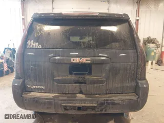 2017 GMC Yukon SLE with VIN 1GKS2AKC8HR245706, listed as a IAAI auction lot 41416072 with 161,377 mi miles. Bid and sale history available at carsss.com. Image 17.
