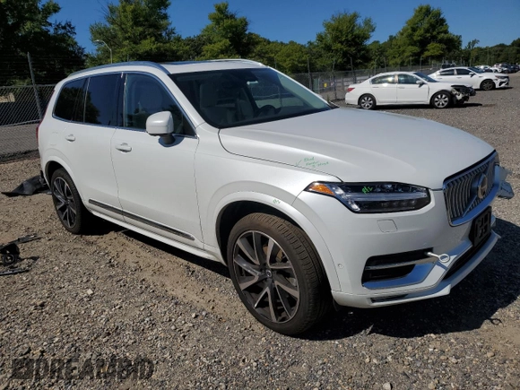 2023 Volvo XC90 Plus with VIN YV40621N4P1907548, listed as a Copart auction lot 69858214 with 27,474 mi miles and Salvage title. Bid and sale history available at DreamBid. Image 4.