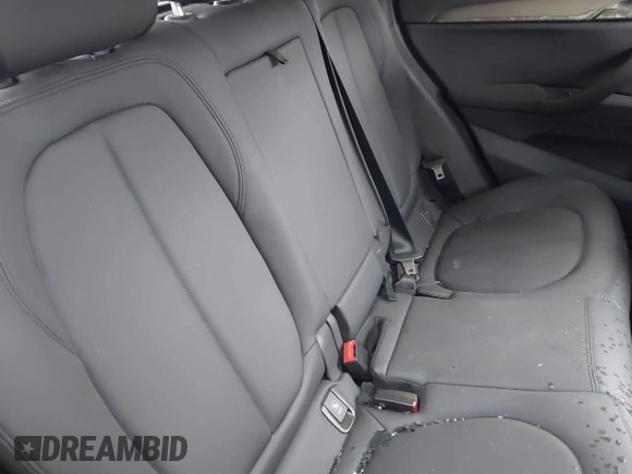 2017 BMW X1 sDrive28i with VIN WBXHU7C39H5H36722, listed as a IAAI auction lot 41724022 with 33,412 mi miles. Bid and sale history available at carsss.com. Image 8.