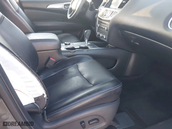 2019 Nissan Pathfinder S with VIN 5N1DR2MM1KC620322, listed as a IAAI auction lot 41769563 with 61,043 mi miles. Bid and sale history available at carsss.com. Image 5.
