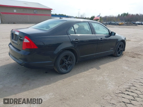 2010 Ford Fusion Hybrid with VIN 3FADP0L35AR168002, listed as a IAAI auction lot 42090134 with 147,831 mi miles. Bid and sale history available at carsss.com. Image 4.