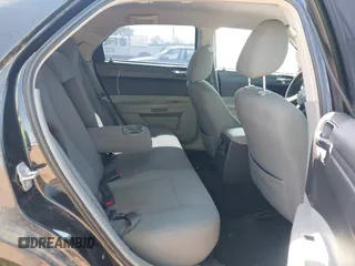 2007 Chrysler 300 with VIN 2C3KA43R77H829360, listed as a IAAI auction lot 41959547 with 1 mi miles. Bid and sale history available at carsss.com. Image 8.
