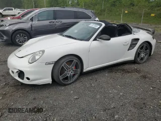 2008 Porsche 911 z VIN WP0CD29958S708310, wystawiony jako Copart lot #57027855 z przebiegiem 13 226 mil mil oraz Nie do naprawy • Non repairable. Historia ofert i sprzedaży dostępna na DreamBid. Obrazek 1.