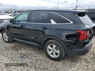 2021 Kia Sorento LX z VIN 5XYRG4LC7MG006894, wystawiony jako Copart lot #51697305 z przebiegiem 99 284 mil mil oraz Szkoda całkowita • Salvage title. Historia ofert i sprzedaży dostępna na DreamBid. Obrazek 2.