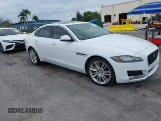 2017 Jaguar XF 35t Prestige with VIN SAJBE4BV2HCY48435, listed as a IAAI auction lot 41652369 with 63,424 mi miles. Bid and sale history available at carsss.com. Image 1.