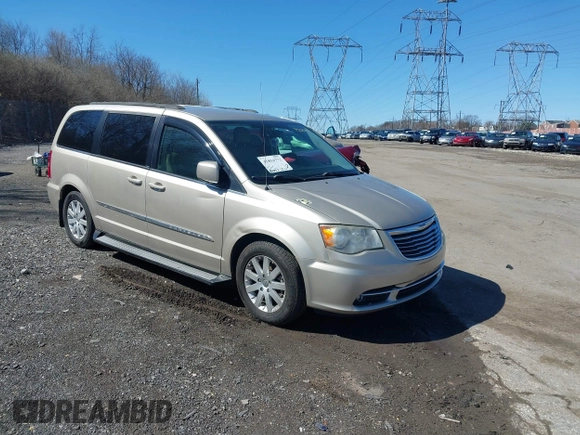 2013 Chrysler Town & Country Touring with VIN 2C4RC1BG8DR722584, listed as a IAAI auction lot 41854772 with 84,453 mi miles. Bid and sale history available at carsss.com. Image 1.