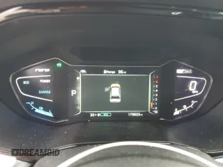 2022 Kia Niro Touring SE with VIN KNDCC3LC3N5532610, listed as a Copart auction lot 43786605 with 179,603 mi miles and Salvage Title. Bid and sale history available at carsss.com. Image 9.