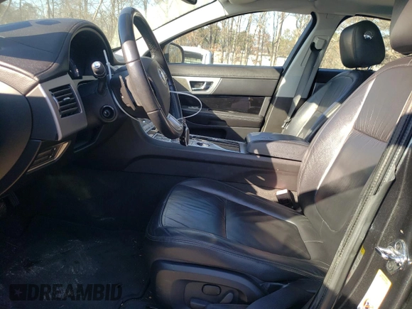 2011 Jaguar XF with VIN SAJWA0FB0BLS14960, listed as a Copart auction lot 43281025 with 63,221 mi miles and Clean Title. Bid and sale history available at DreamBid. Image 7.