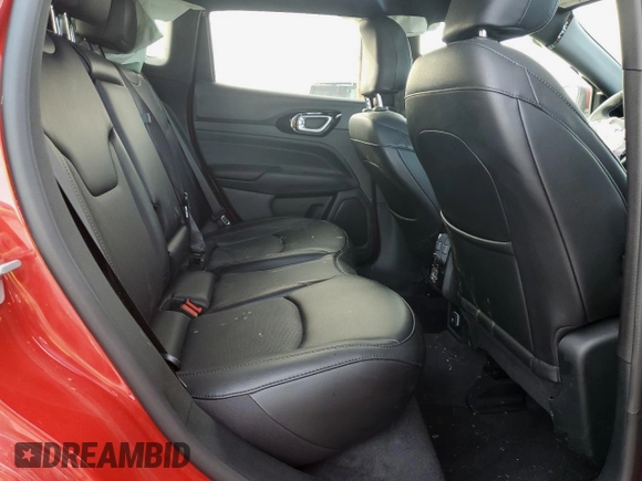 2023 Jeep Compass (RED) Edition z VIN 3C4NJDCN2PT559502, wystawiony jako Copart lot #50027625 z przebiegiem 16 761 mil mil oraz Szkoda całkowita • Salvage title. Historia ofert i sprzedaży dostępna na DreamBid. Obrazek 12.