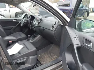 2011 Volkswagen Tiguan SE with VIN WVGBV7AX4BW532524, listed as a IAAI auction lot 41757552 with 141,115 mi miles and . Bid and sale history available at DreamBid. Image 5.