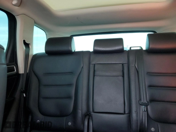 2016 Volkswagen Touareg Sport с VIN WVGEF9BPXGD011699, выставлен на аукционе Copart как лот 85089304 с пробегом 107 792 миль миль и Списание • Salvage title. История ставок и продаж доступна на DreamBid. Изображение 10.