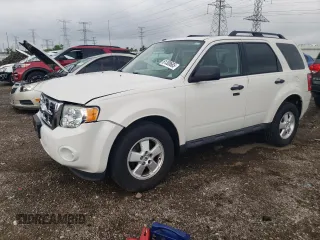 2012 Ford Escape XLT with VIN 1FMCU0D75CKC02085, listed as a Copart auction lot 61308665 with 197,908 mi miles and Salvage title. Bid and sale history available at DreamBid. Image 1.