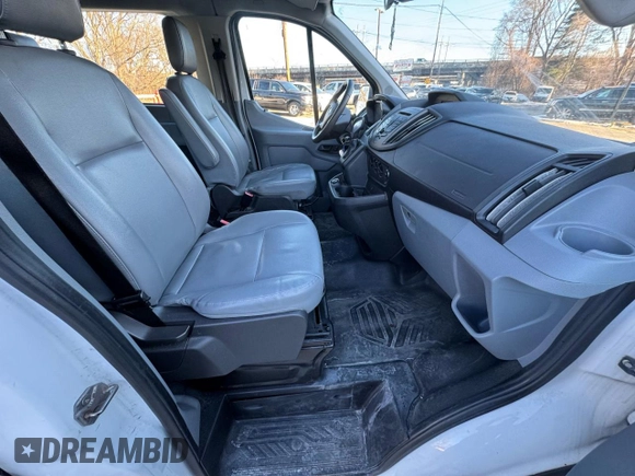 2018 Ford Transit Passenger XL with VIN 1FMZK1ZM0JKA91950, listed as a Copart auction lot 48619695 with 226,142 mi miles and Clean title. Bid and sale history available at DreamBid. Image 5.