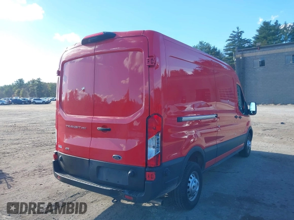 2024 Ford Transit Cargo z VIN 1FTBR2C80RKA48160, wystawiony jako IAAI lot #40732677 z przebiegiem 2 844 mil mil oraz . Historia ofert i sprzedaży dostępna na DreamBid. Obrazek 4.
