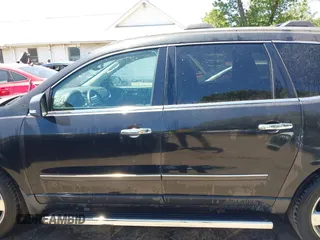 2015 Chevrolet Traverse LTZ with VIN 1GNKVJKDXFJ279029, listed as a IAAI auction lot 39694033 with 151,241 mi miles and . Bid and sale history available at DreamBid. Image 14.
