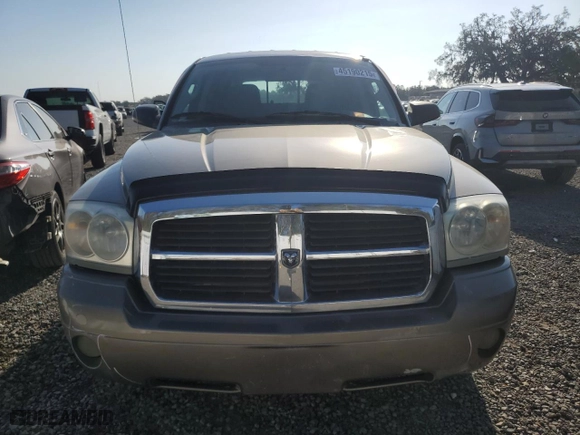 2006 Dodge Dakota SLT with VIN 1D7HE48K96S528687, listed as a Copart auction lot 45190215 with 121,153 mi miles and Salvage Title. Bid and sale history available at carsss.com. Image 5.