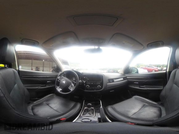 2018 Mitsubishi Outlander SE с VIN JA4AD3A35JZ007942, выставлен на аукционе IAAI как лот 42275943 с пробегом 167 550 миль миль и . История ставок и продаж доступна на DreamBid. Изображение 18.