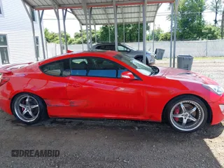 2013 Hyundai Genesis Coupe R-Spec with VIN KMHHU6KJ2DU081268, listed as a IAAI auction lot 42469564 with 63,989 mi miles and . Bid and sale history available at DreamBid. Image 13.