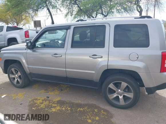 2016 Jeep Patriot High Altitude with VIN 1C4NJRFB8GD595327, listed as a IAAI auction lot 42061901 with 78,981 mi miles and . Bid and sale history available at DreamBid. Image 14.