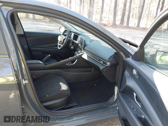 2024 Hyundai Elantra SE with VIN KMHLL4DG4RU708059, listed as a IAAI auction lot 41490571 with 19,466 mi miles and . Bid and sale history available at DreamBid. Image 5.