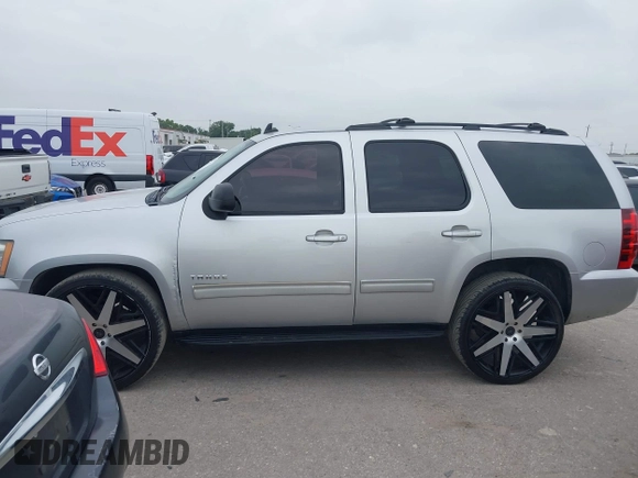 2011 Chevrolet Tahoe LS with VIN 1GNSCAE0XBR306224, listed as a IAAI auction lot 42332751 with 173,005 mi miles and . Bid and sale history available at DreamBid. Image 14.