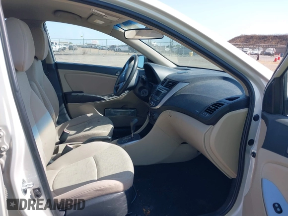 2016 Hyundai Accent SE z VIN KMHCT4AE9GU107391, wystawiony jako IAAI lot #42432983 z przebiegiem 132 260 mil mil oraz . Historia ofert i sprzedaży dostępna na DreamBid. Obrazek 5.