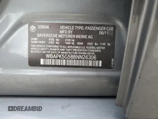2011 BMW 3 Series 328i xDrive z VIN WBAPK5G58BNN26306, wystawiony jako Copart lot #54790895 z przebiegiem 108 641 mil mil oraz Szkody całkowita. Historia ofert i sprzedaży dostępna na DreamBid. Obrazek 12.