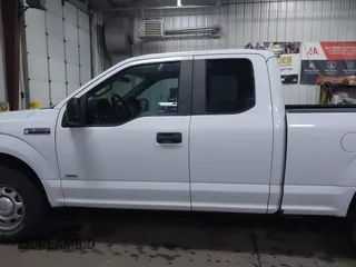 2017 Ford F-150 XL with VIN 1FTFX1EG1HKD34264, listed as a IAAI auction lot 41868204 with 152,290 mi miles. Bid and sale history available at carsss.com. Image 14.