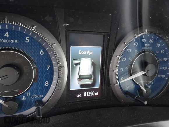 2019 Toyota Sienna LE with VIN 5TDJZ3DC4KS221245, listed as a IAAI auction lot 41455754 with 81,290 mi miles. Bid and sale history available at carsss.com. Image 15.