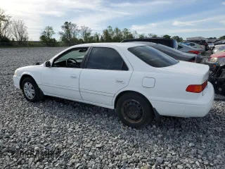 2001 Toyota Camry CE with VIN 4T1BG22K81U850947, listed as a Copart auction lot 50957805 with 159,557 mi miles and Non Repairable. Bid and sale history available at DreamBid. Image 2.