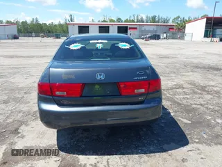 2005 Honda Accord EX z VIN 1HGCM567X5A173921, wystawiony jako IAAI lot #42261616 z przebiegiem 162 553 mil mil oraz . Historia ofert i sprzedaży dostępna na DreamBid. Obrazek 17.