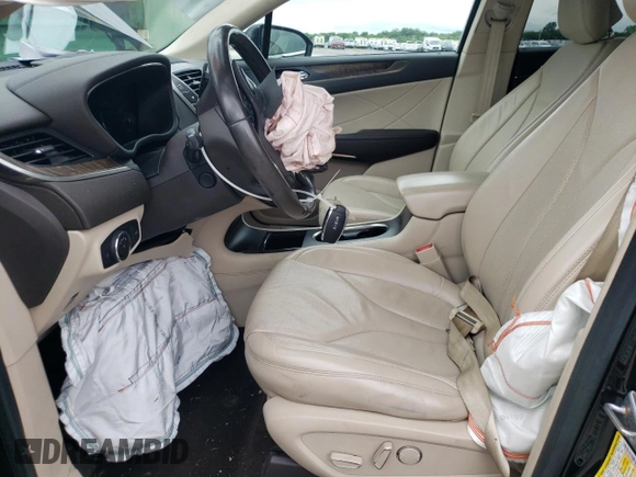 2017 Lincoln MKC Reserve with VIN 5LMCJ3C91HUL13688, listed as a Copart auction lot 58495415 with 125,646 mi miles and Salvage title. Bid and sale history available at DreamBid. Image 7.