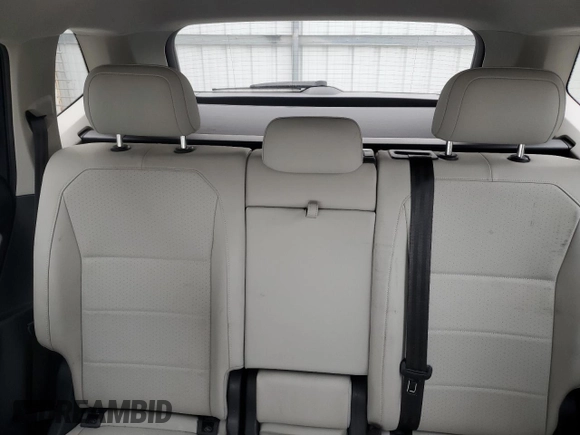 2021 Volkswagen Tiguan SE z VIN 3VV2B7AX3MM154049, wystawiony jako Copart lot #52961955 z przebiegiem 77 349 mil mil oraz Czysty tytuł • Clean title. Historia ofert i sprzedaży dostępna na DreamBid. Obrazek 10.