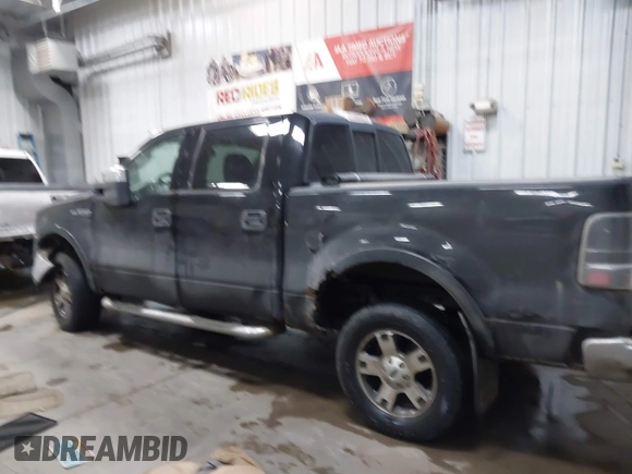 2004 Ford F-150 XLT with VIN 1FTPW14584KB43877, listed as a IAAI auction lot 41092424 with 237,990 mi miles. Bid and sale history available at carsss.com. Image 15.