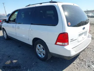 2005 Ford Freestar Wagon SES with VIN 2FMZA57615BA76792, listed as a IAAI auction lot 41772031 with NaN miles. Bid and sale history available at carsss.com. Image 3.