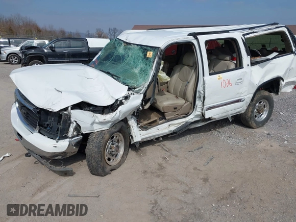 2005 GMC Yukon XL SLT with VIN 3GKGK26GX5G100493, listed as a IAAI auction lot 40961026 with 1 mi miles. Bid and sale history available at carsss.com. Image 2.