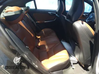 2015 Volvo S60 T6 Drive-E с VIN YV149MFK4F2336717, выставлен на аукционе Copart как лот 51391435 с пробегом Не указан миль и Списание • Salvage title. История ставок и продаж доступна на DreamBid. Изображение 10.
