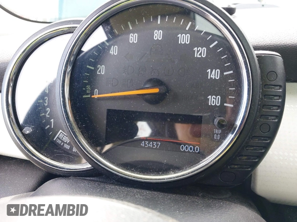 2016 MINI Hardtop 4 Door with VIN WMWXU1C57G2D09401, listed as a IAAI auction lot 42013695 with 43,437 mi miles and . Bid and sale history available at DreamBid. Image 7.