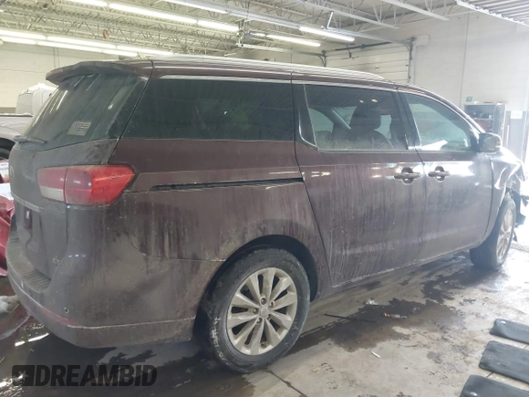2017 Kia Sedona EX with VIN KNDMC5C1XH6292548, listed as a IAAI auction lot 41326653 with 121,491 mi miles. Bid and sale history available at carsss.com. Image 4.