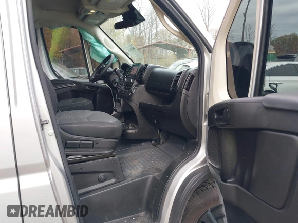 2022 Ram ProMaster Cargo with VIN 3C6MRVJG3NE104553, listed as a IAAI auction lot 40851506 with 209,905 mi miles and . Bid and sale history available at DreamBid. Image 5.