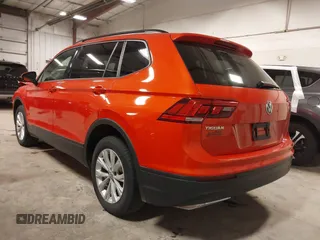 2019 Volkswagen Tiguan S z VIN 3VV0B7AX3KM075498, wystawiony jako IAAI lot #41501778 z przebiegiem 143 262 mil mil oraz . Historia ofert i sprzedaży dostępna na DreamBid. Obrazek 3.
