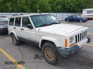 1999 Jeep Cherokee Sport z VIN 1J4FF68S0XL663735, wystawiony jako IAAI lot #42463562 z przebiegiem Nie podano mil oraz . Historia ofert i sprzedaży dostępna na DreamBid. Obrazek 1.