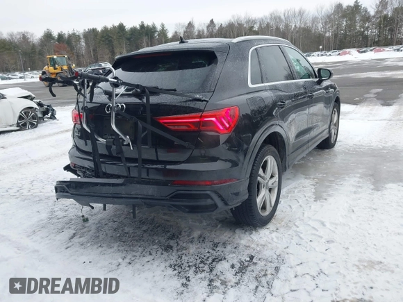 2020 Audi Q3 S line Prestige z VIN WA1FECF34L1043781, wystawiony jako IAAI lot #41500404 z przebiegiem 80 711 mil mil oraz . Historia ofert i sprzedaży dostępna na DreamBid. Obrazek 4.