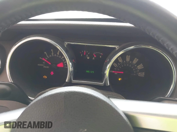 2007 Ford Mustang Deluxe with VIN 1ZVFT84N075276744, listed as a IAAI auction lot 41559826 with 145,129 mi miles and . Bid and sale history available at carsss.com. Image 7.