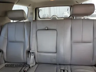 2007 Chevrolet Suburban LT with VIN 3GNGK26K97G165152, listed as a Copart auction lot 74175354 with 368,519 mi miles and Salvage Title. Bid and sale history available at DreamBid. Image 10.