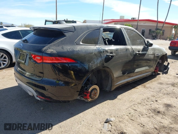 2020 Jaguar F-Pace S with VIN SADCM2FV6LA641169, listed as a IAAI auction lot 41413523 with 59,636 mi miles and . Bid and sale history available at DreamBid. Image 4.