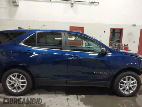 2022 Chevrolet Equinox LT with VIN 3GNAXUEV0NL223572, listed as a IAAI auction lot 42002502 with 20,170 mi miles and . Bid and sale history available at DreamBid. Image 14.