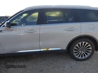 2021 Lincoln Aviator Reserve with VIN 5LM5J7XC5MGL02577, listed as a IAAI auction lot 41944356 with 68,941 mi miles and . Bid and sale history available at DreamBid. Image 14.